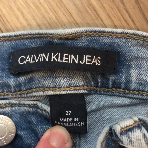 Calvin Klein Jeans - Picture 2 of 3